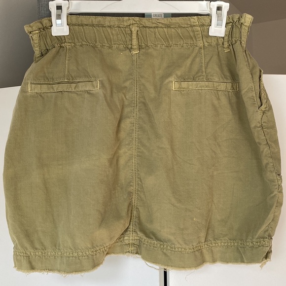 Zara Green Paperbag Skirt - Picture 3 of 7